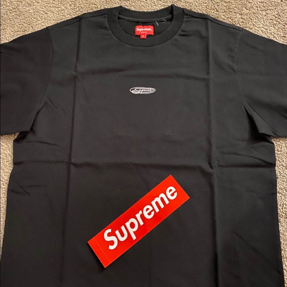 Oval Tee